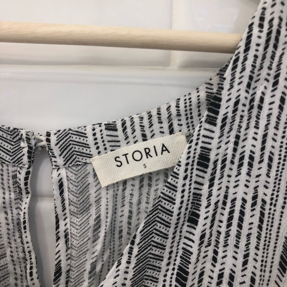 Storia print short sleeve romper - Picture 3 of 5